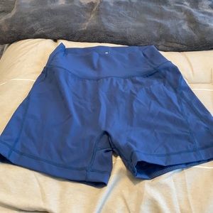 Buff bunny biker shorts